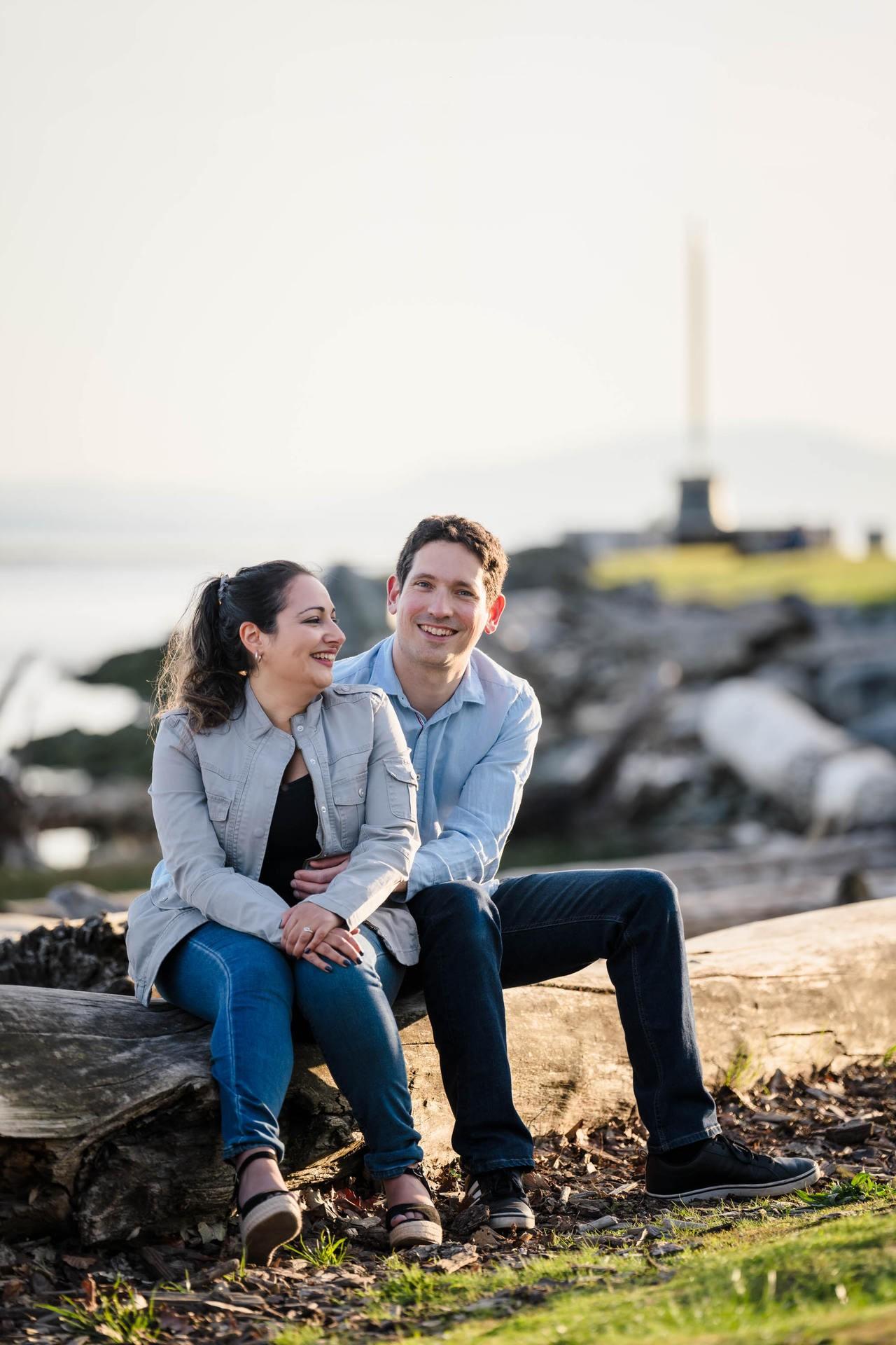Garry Point Park engagement photoshoot with Miriam & Trevor