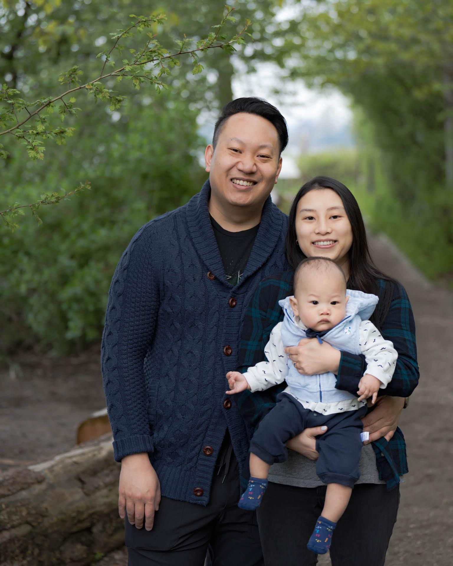 Vancouver Family Photoshoot at Fraser River Park with Lena & Kevin