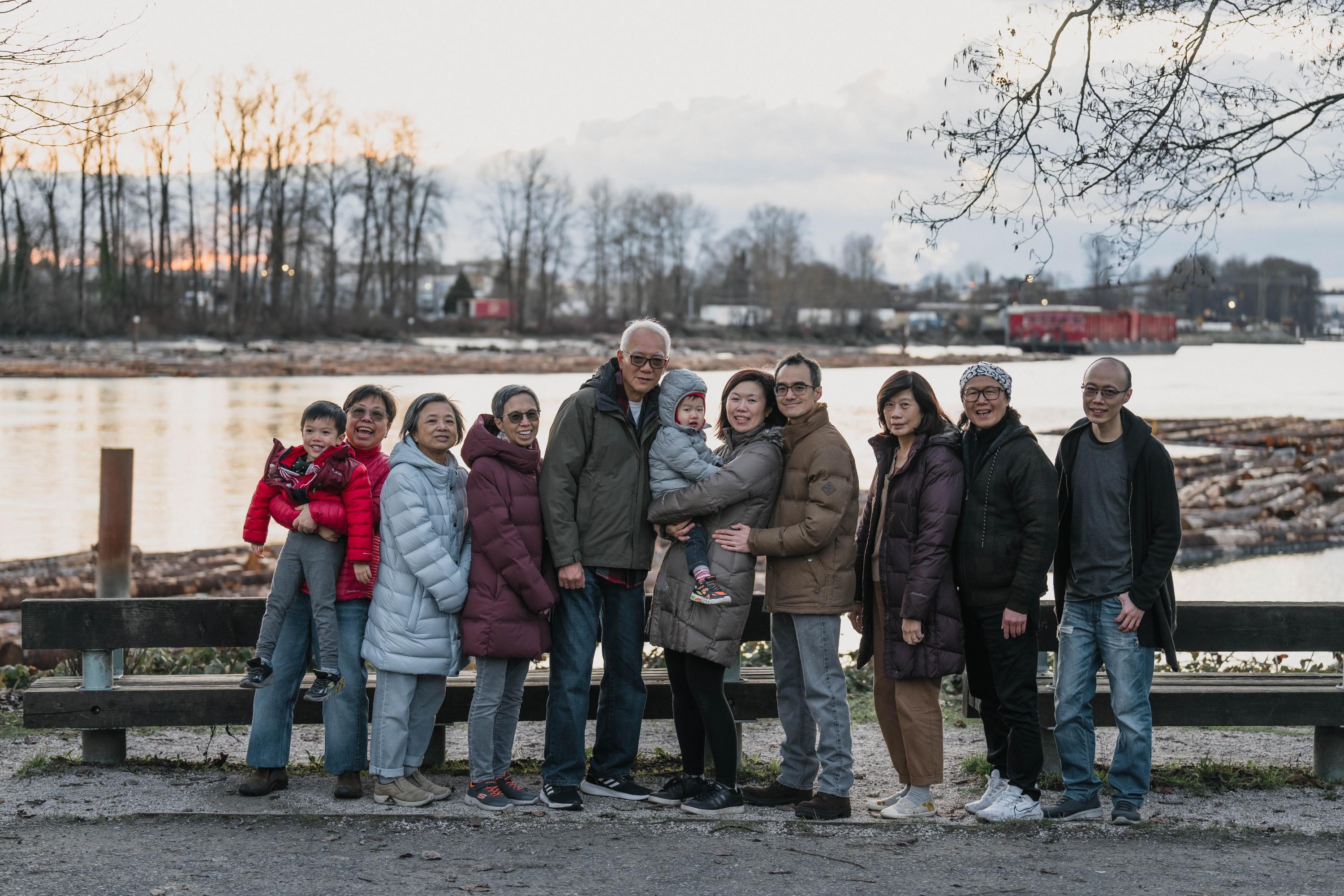 Vancouver Family photoshoot at Riverfront Park