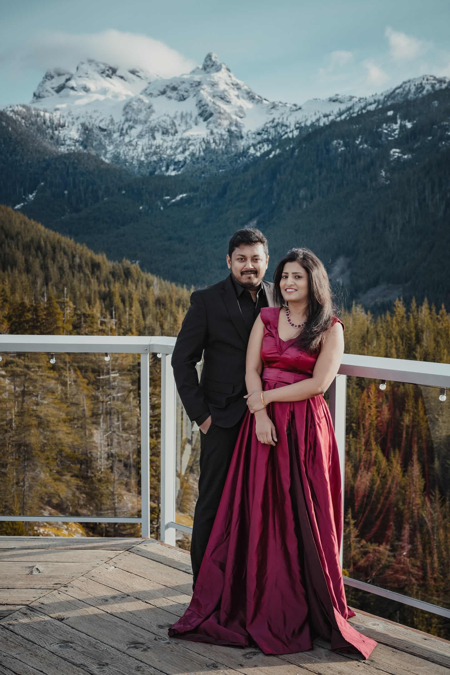 Vancouver Pre wedding photoshoot at Sea to Sky Gondola Wedding with Akhil and Priyanka