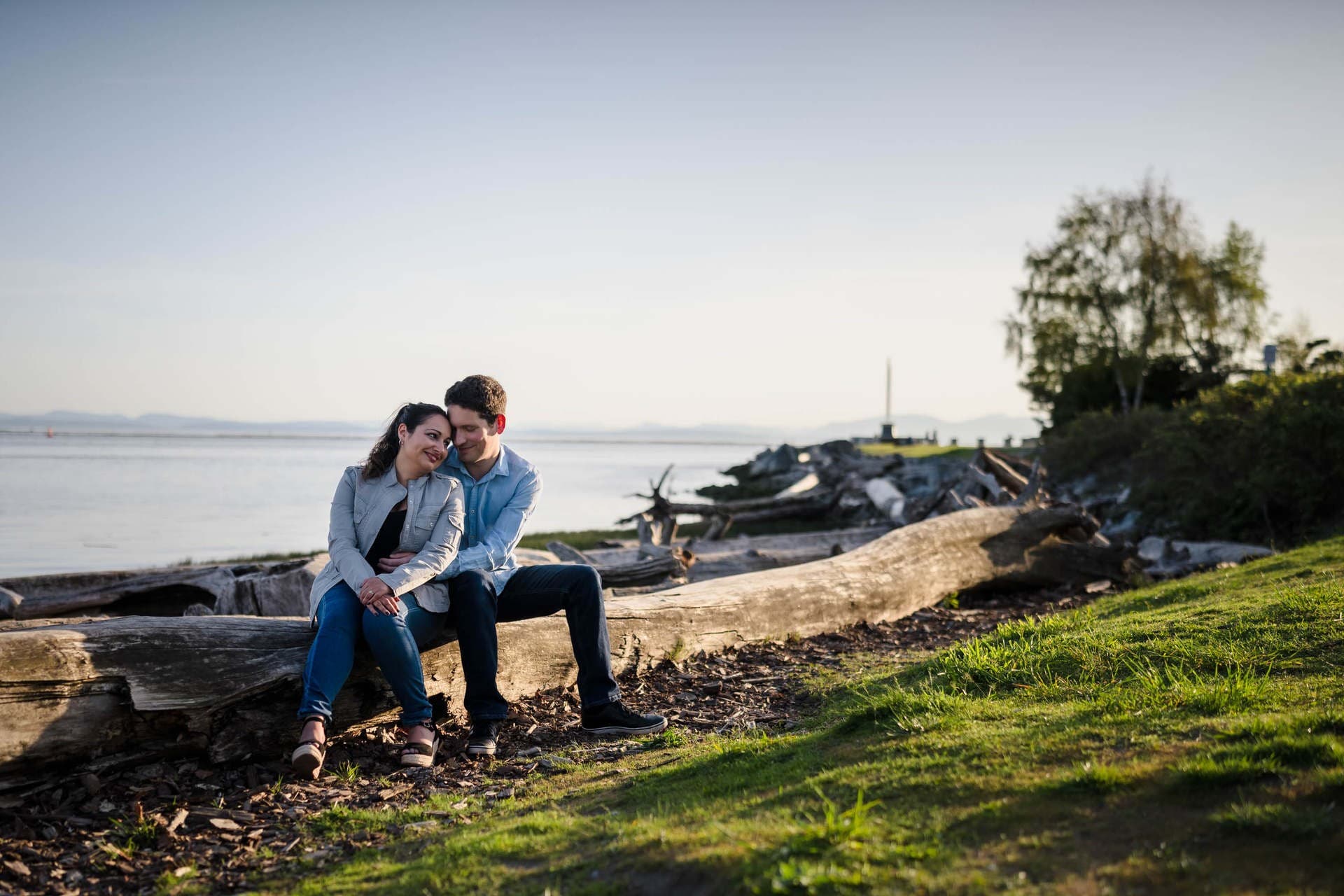 Garry Point Park engagement photoshoot with Miriam & Trevor